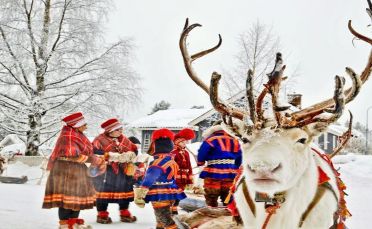 При Дядо Коледа - Лапландия, 4 нощувки с полет от Варна