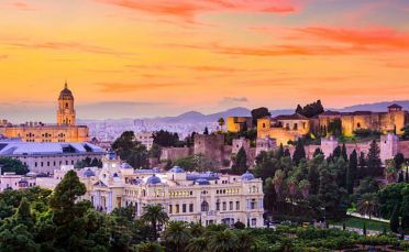 Икономично предложение  - Андалусия и Португалия - 29.04 и 27.10 - полет от Варна - хотели 3*